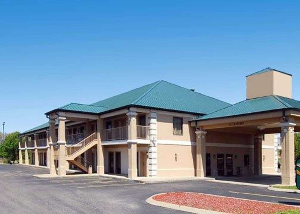 Quality Inn & Suites Dickson Exterior photo